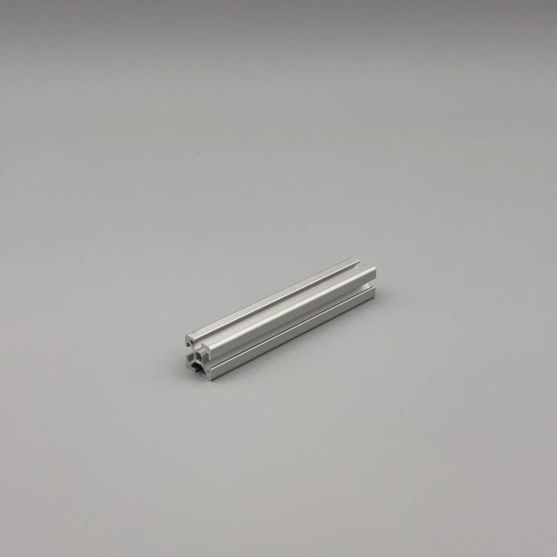 Profile I-5mm | 20x20mm | 125mm | M5-Oneside